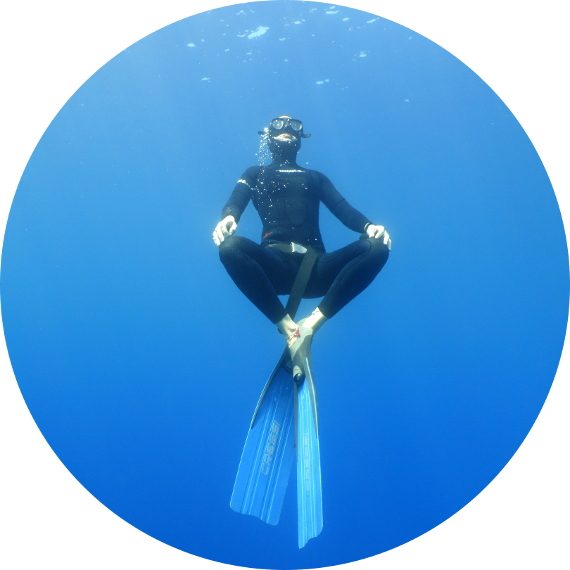 contact en apesanteur yoga